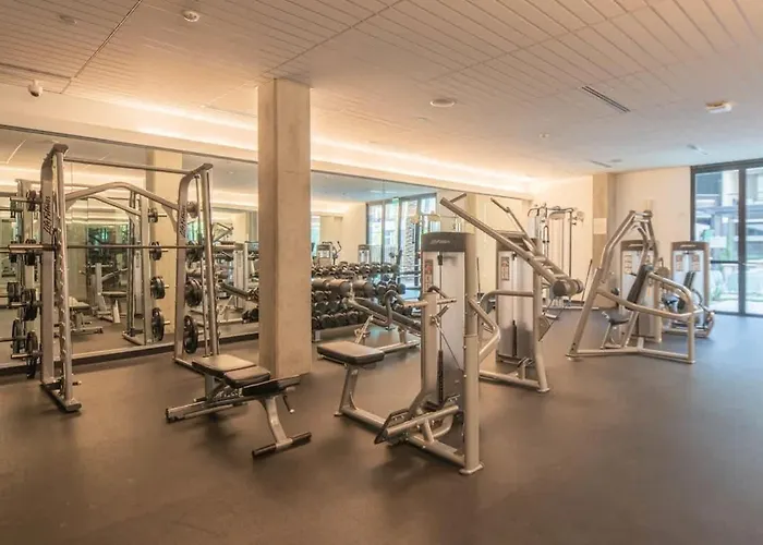 Cozy 1bd - Pool, Gym, Parking, W-d - Sleeps 4