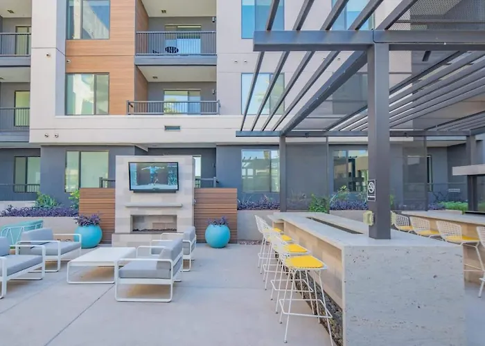 Apartment Cozy 1bd - Pool, Gym, Parking, W-d - Sleeps 4 *