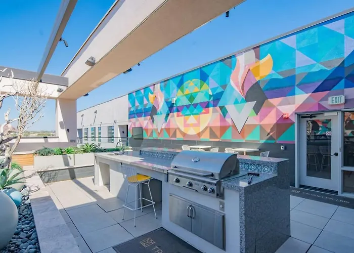 Cozy 1bd - Pool, Gym, Parking, W-d - Sleeps 4 Apartment Tempe