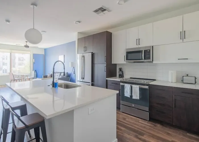 Apartment Cozy 1bd - Pool, Gym, Parking, W-d - Sleeps 4