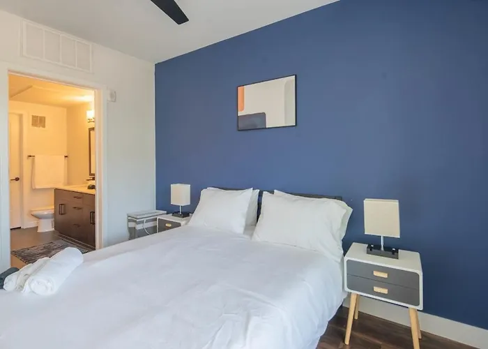 Cozy 1bd - Pool, Gym, Parking, W-d - Sleeps 4